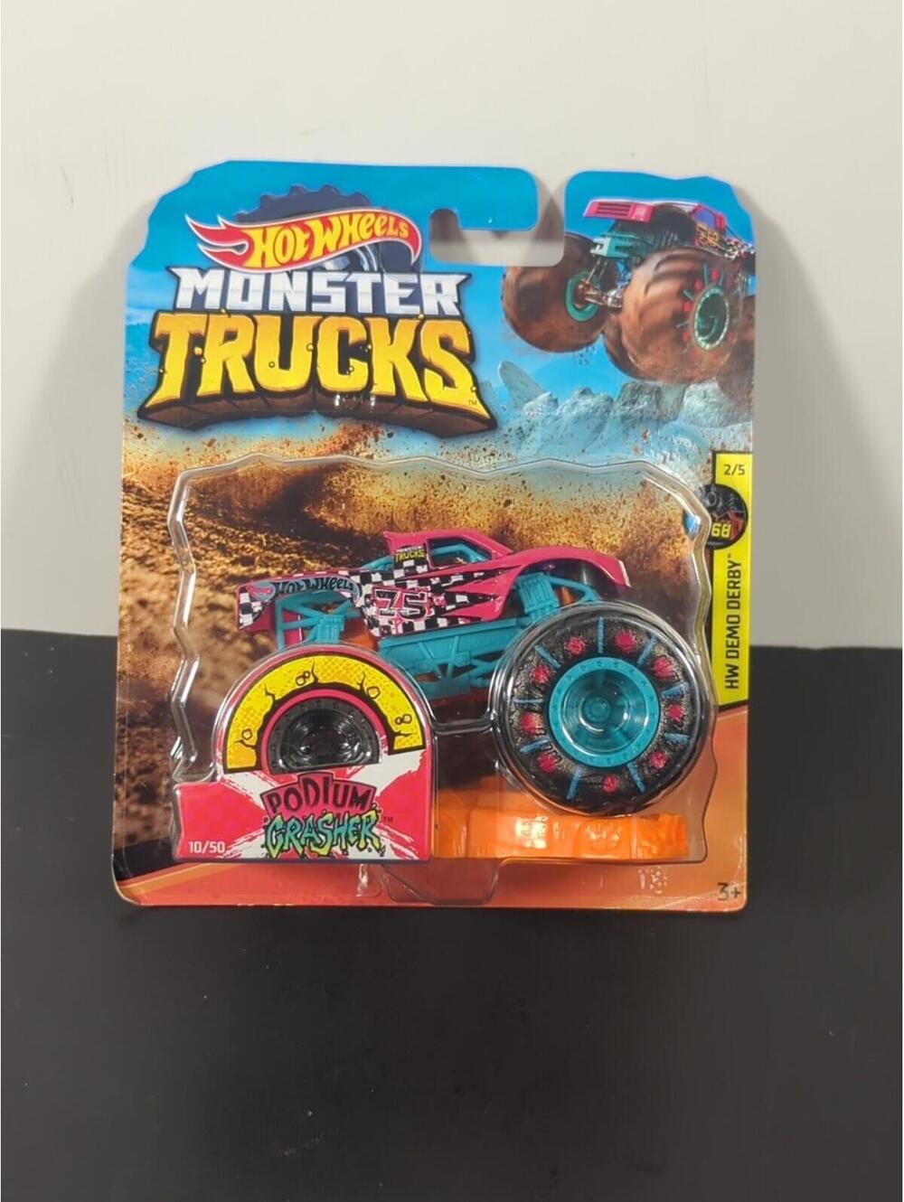 Hot Wheels Monster Truck 1:64 Pink Podium Crasher 10/50 Connect and Crash Mattel